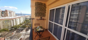 Apartamento en Málaga capital a 300 mts de la playa para 4 personas.